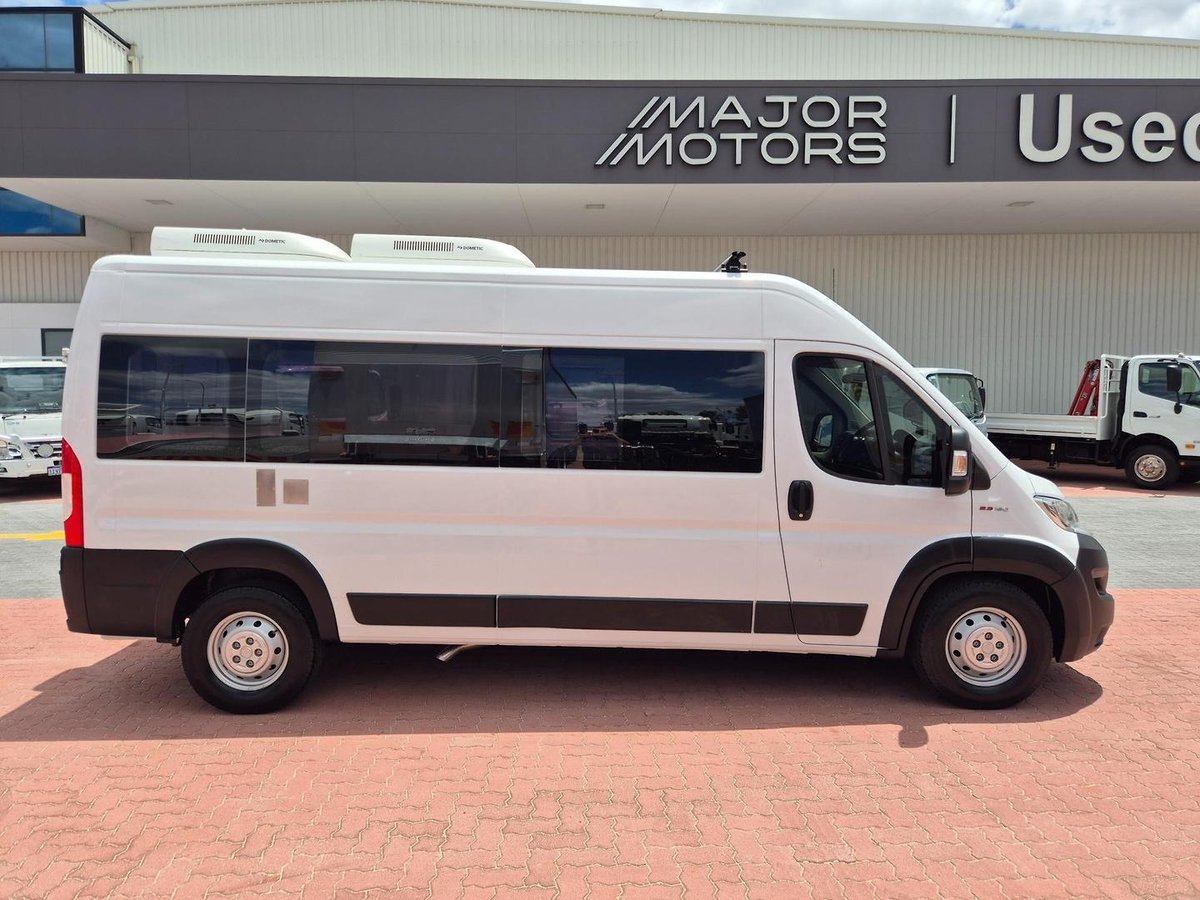 2019 Fiat Ducato Auto Maxi Van image 18