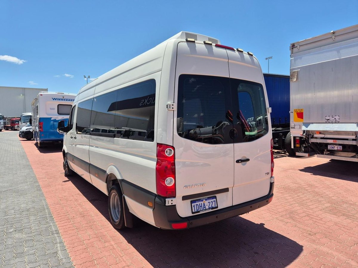 2010 Volkswagen Crafter Lwb High Roof Van image 14