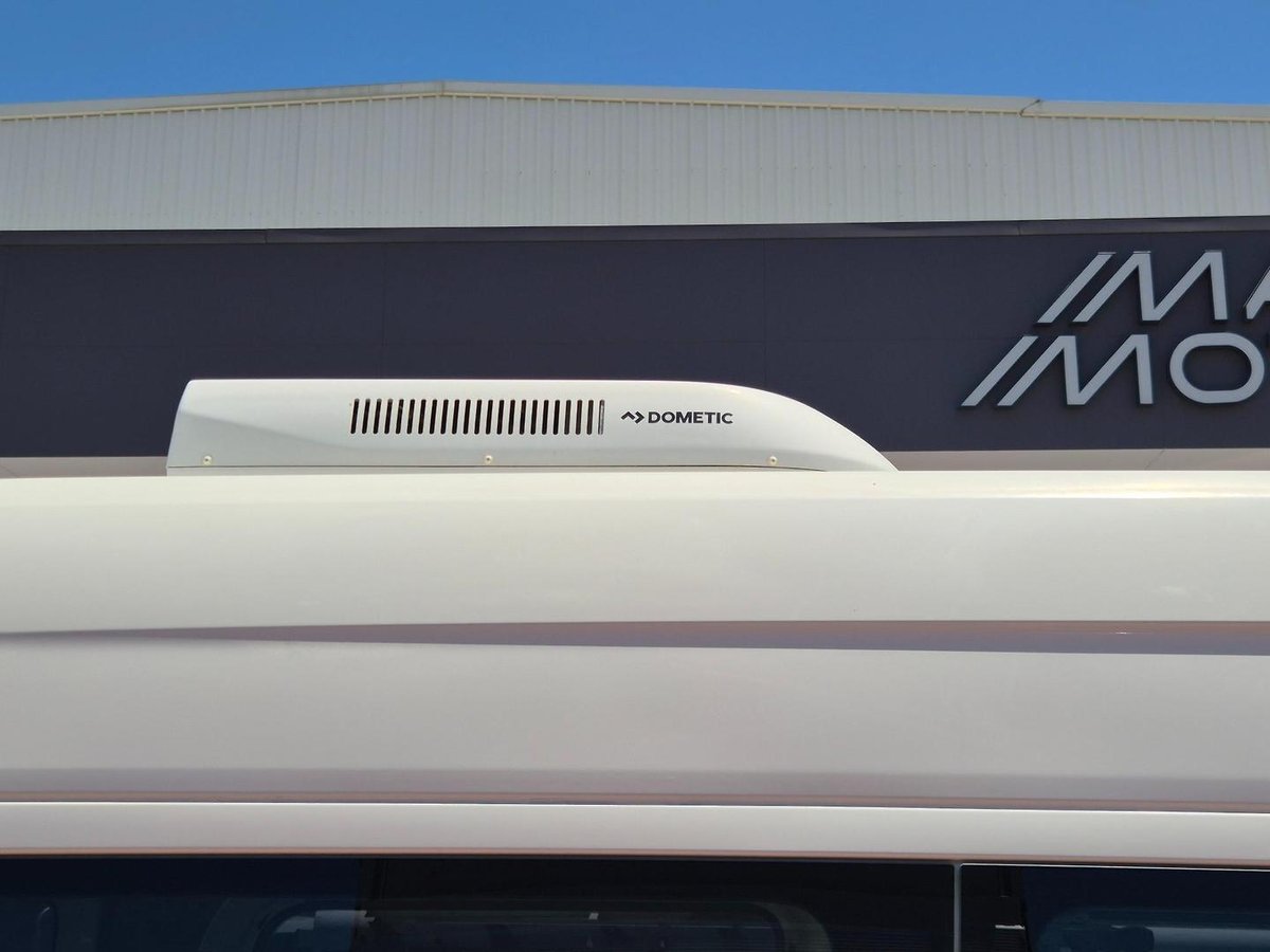 2010 Volkswagen Crafter Lwb High Roof Van image 7
