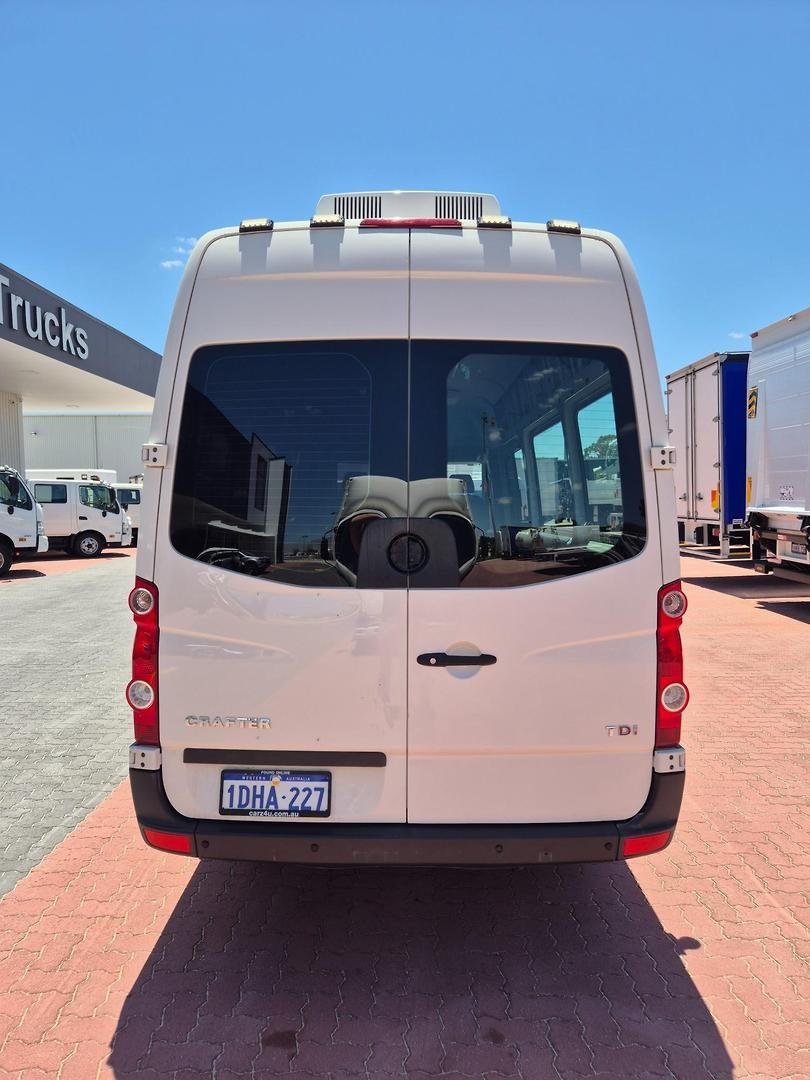 2010 Volkswagen Crafter Lwb High Roof Van image 18