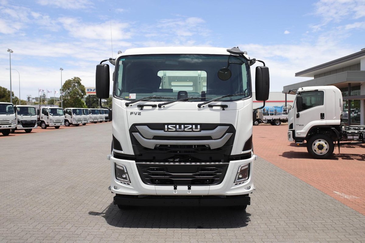 2026 Isuzu Fvz 260-300 R46 At 6 X 4 Skip Loader image 3