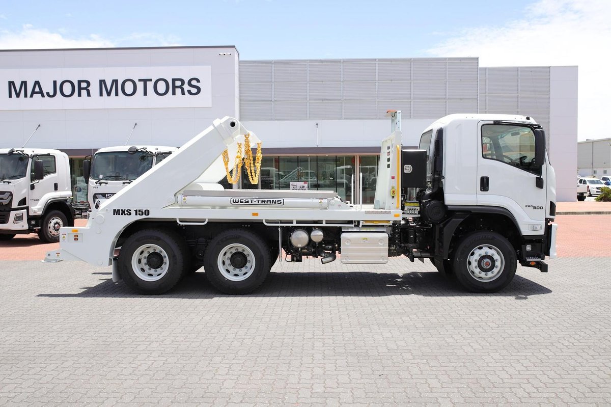 2026 Isuzu Fvz 260-300 R46 At 6 X 4 Skip Loader image 9