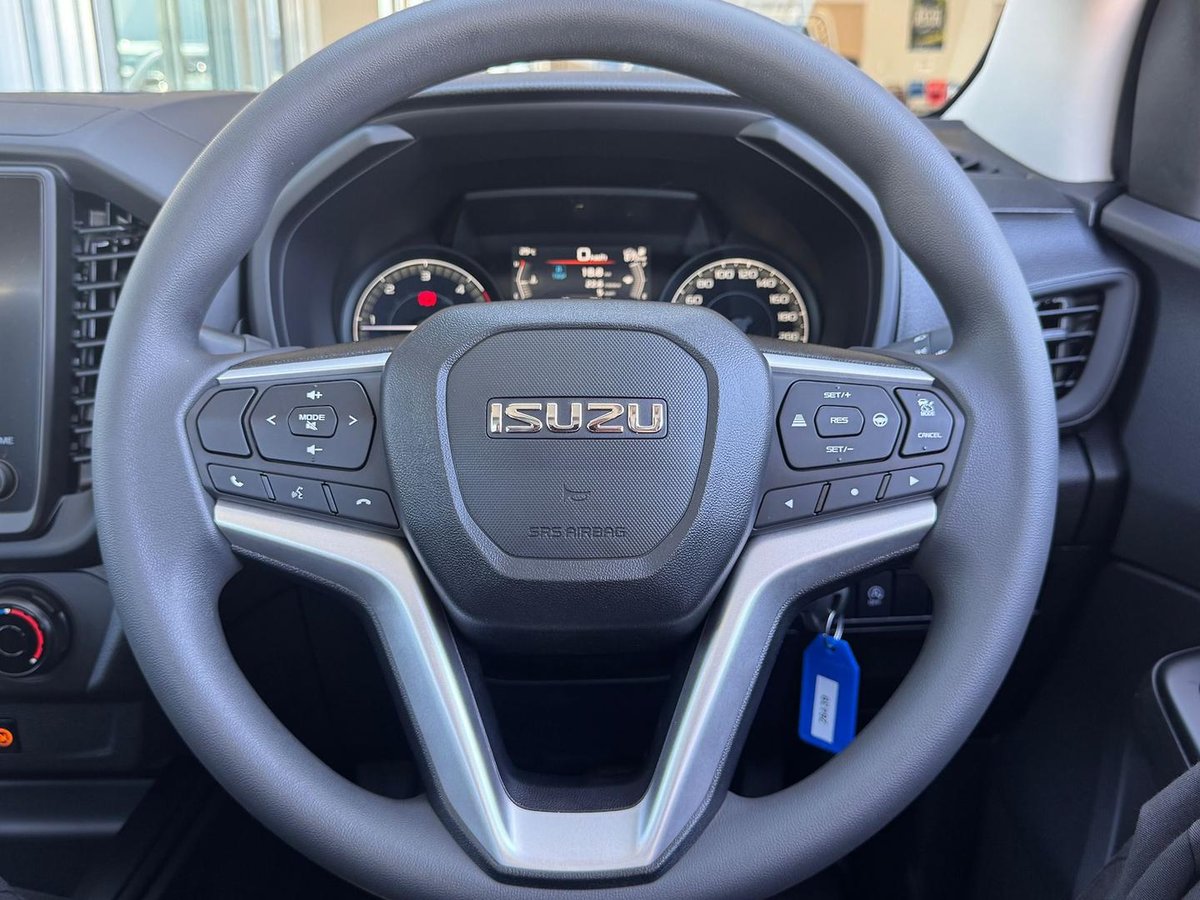 2026 Isuzu D-MAX SX High Ride MY25.5 4x2 image 17