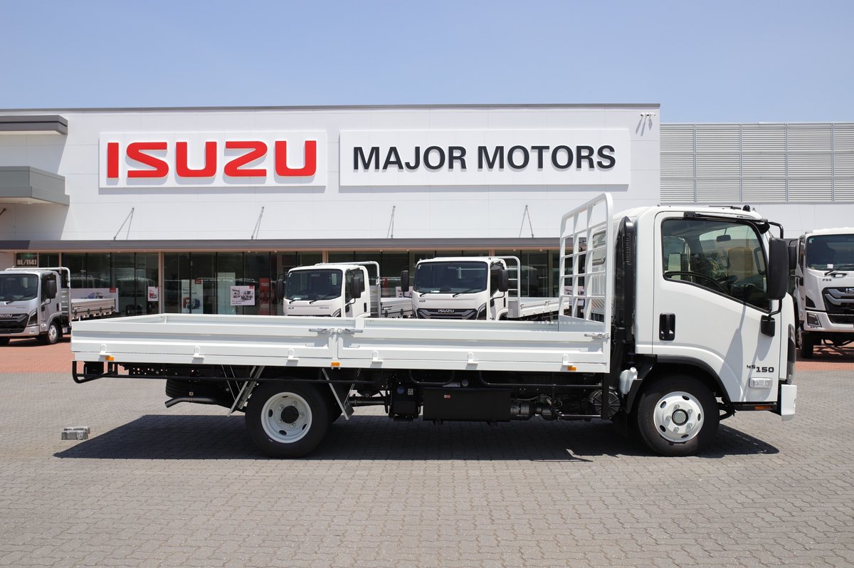 2026 Isuzu Trucks Nnr 45 150 Dt D34 Dropside Steel Tray image 3