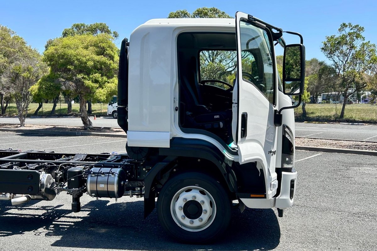 2026 Isuzu F Series FSR 140/120-240 AM R56 image 13