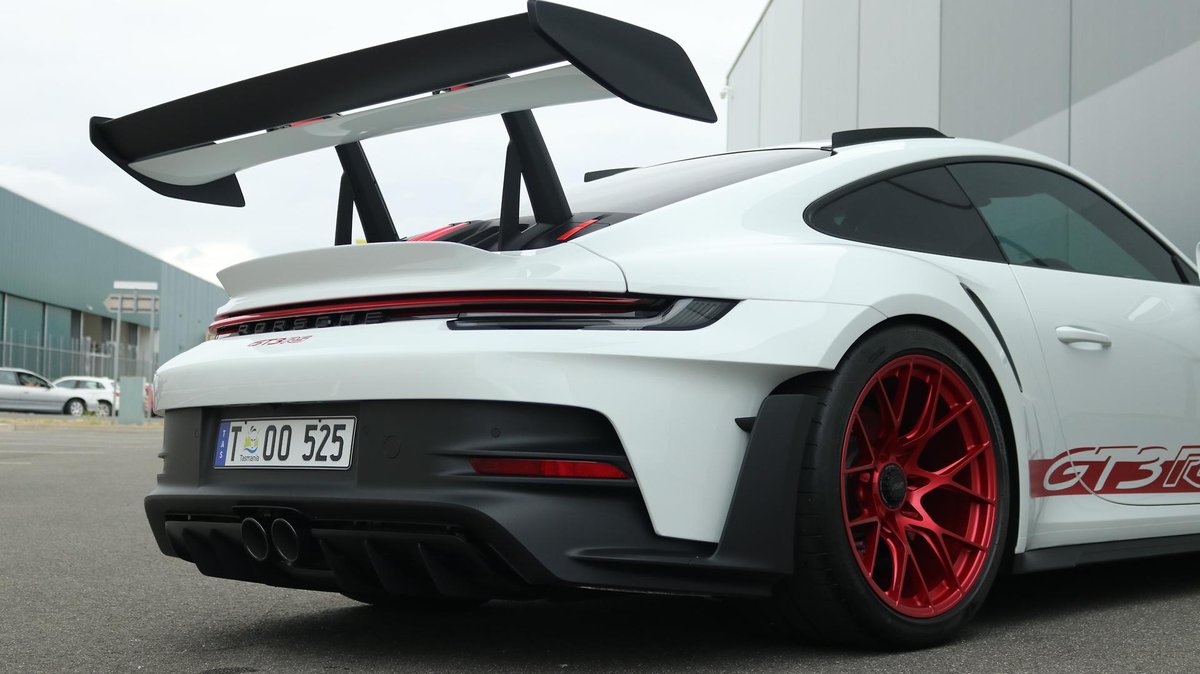 2024 Porsche 911 GT3 RS 992 MY24 image 34