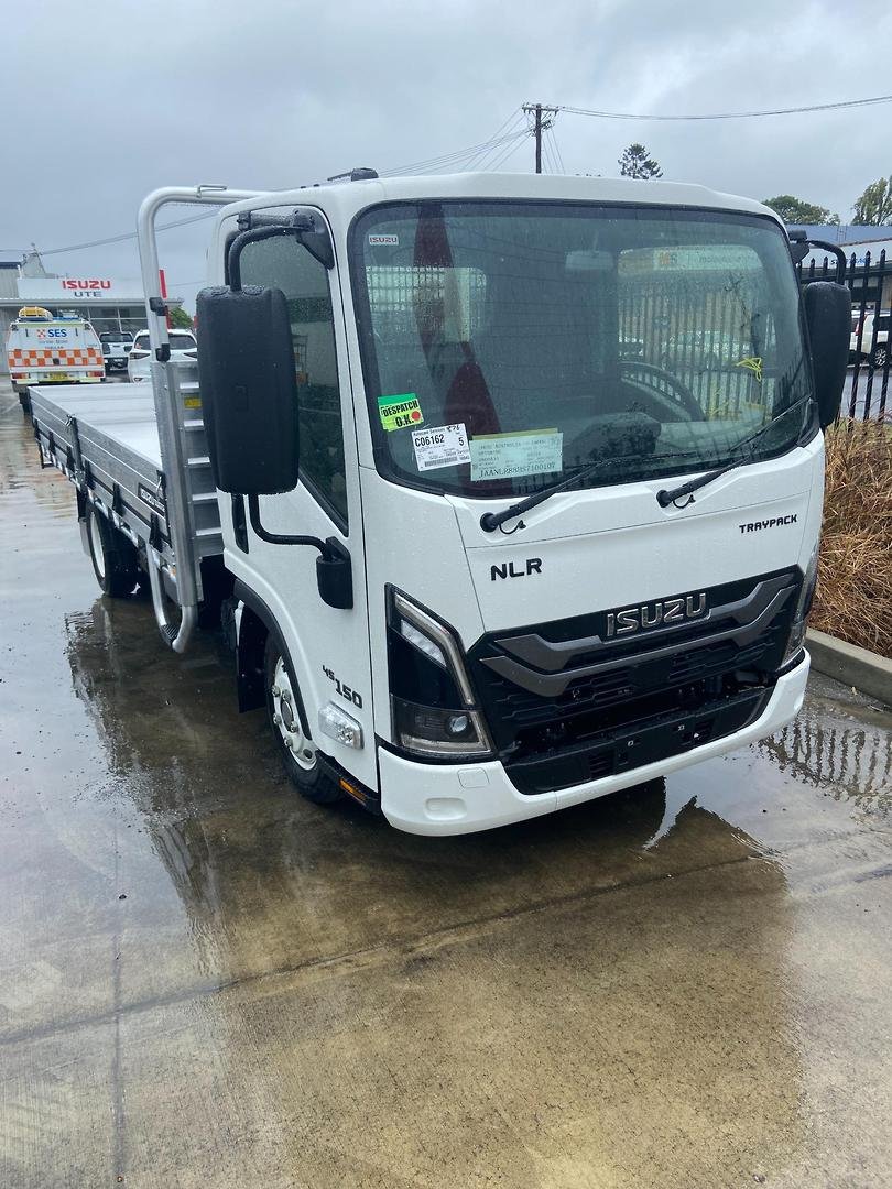 2025 Isuzu Nlr 45-150 Nlr 45-150 Dt D34 Traypack NLR 45-150 NLR 45-150 DT D34 TRAYPACK image 2