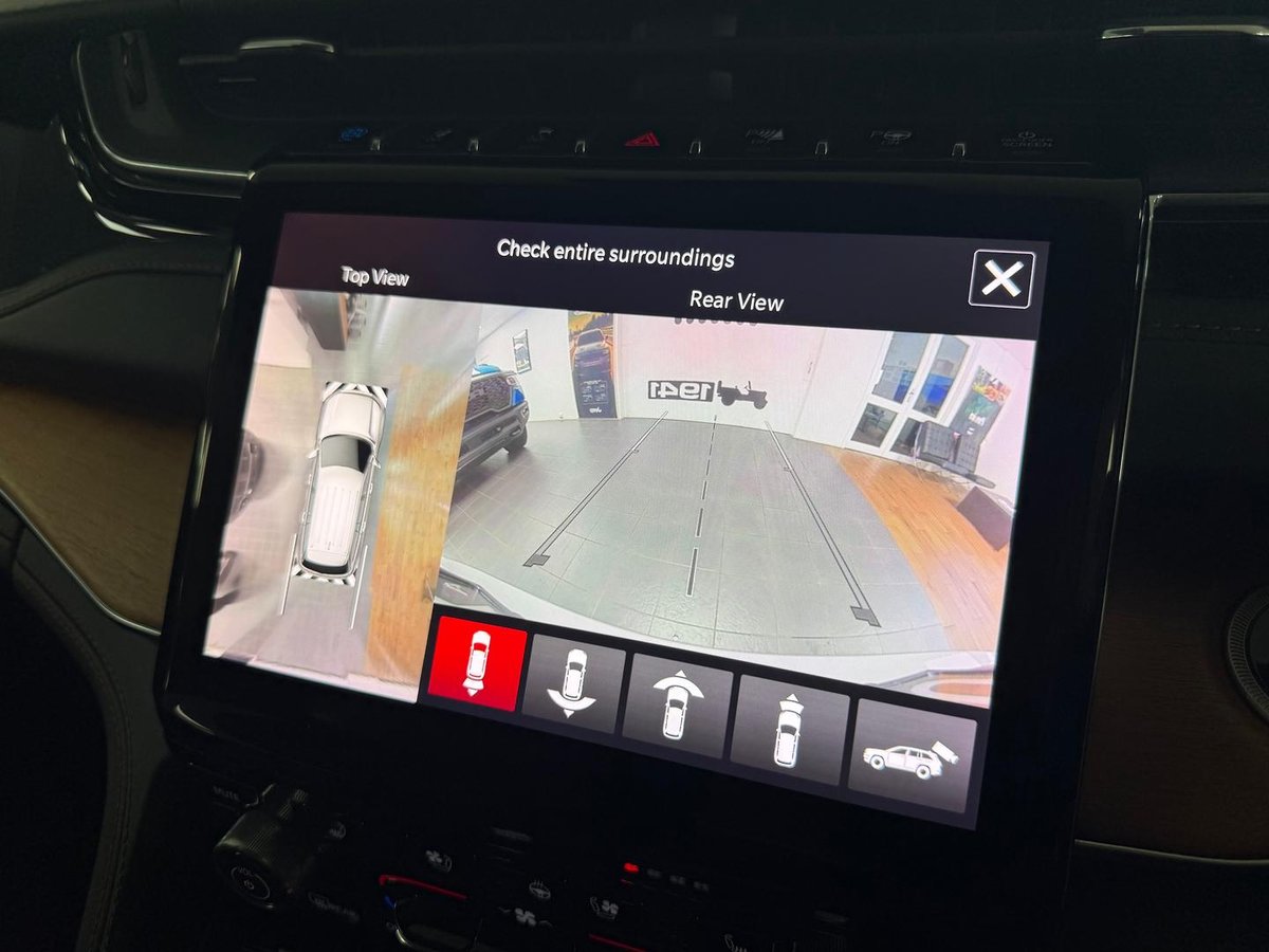 2023 Jeep Grand Cherokee Summit Reserve 4xe WL MY23 4X4 Dual Range image 32