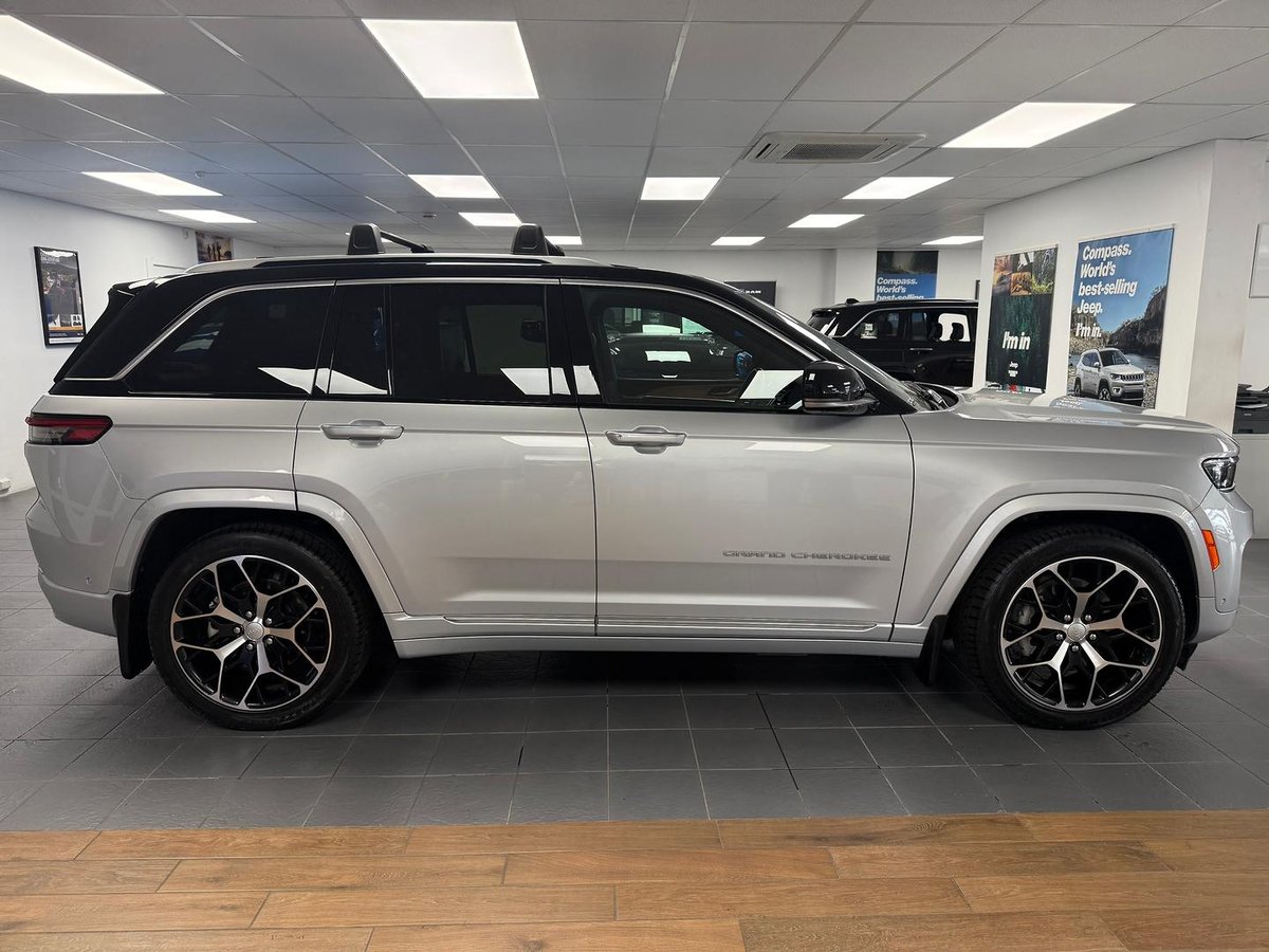 2023 Jeep Grand Cherokee Summit Reserve 4xe WL MY23 4X4 Dual Range image 13