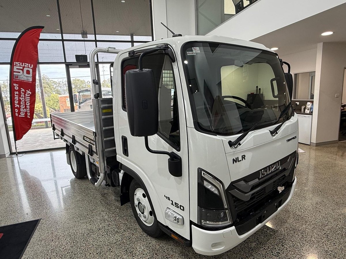 2026 Isuzu N Series Nlr 45-150 Mt D25 Traypack image 8