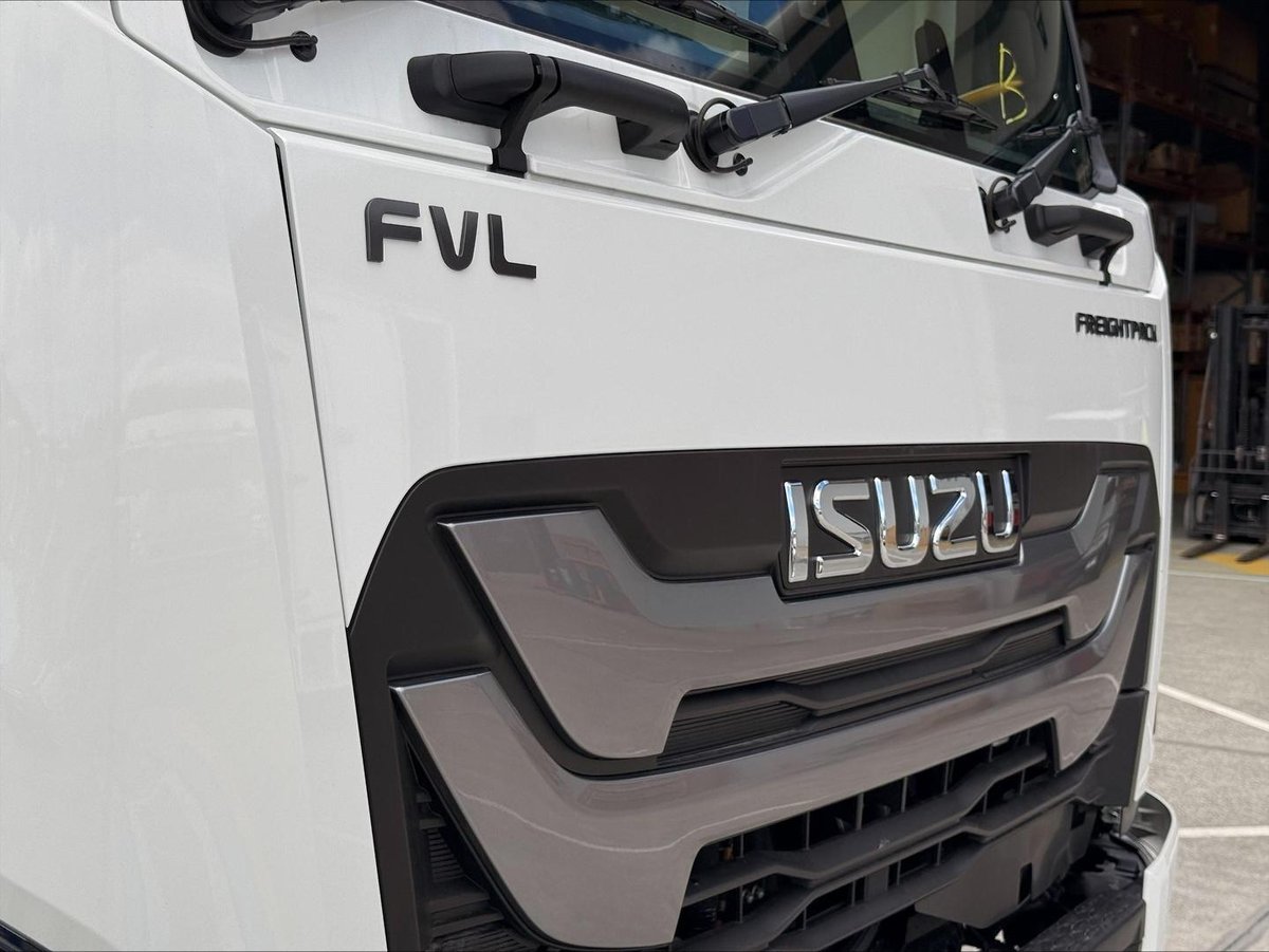 2026 Isuzu F Series image 14