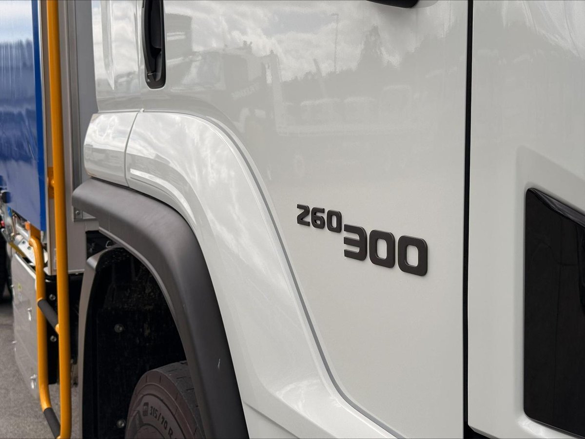 2026 Isuzu F Series image 13