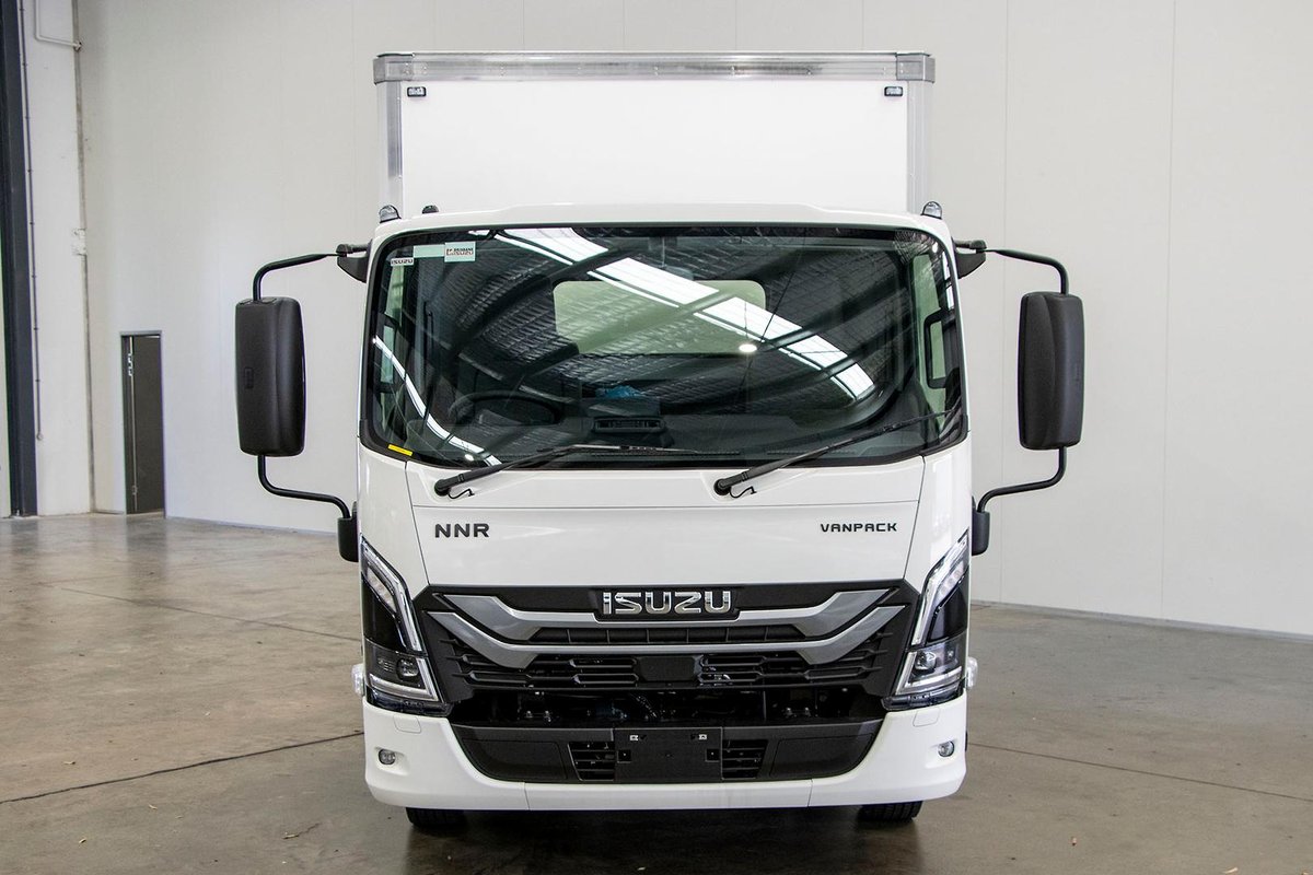 2026 Isuzu N Series NNR 45-150 DT D34 Vanpack image 6