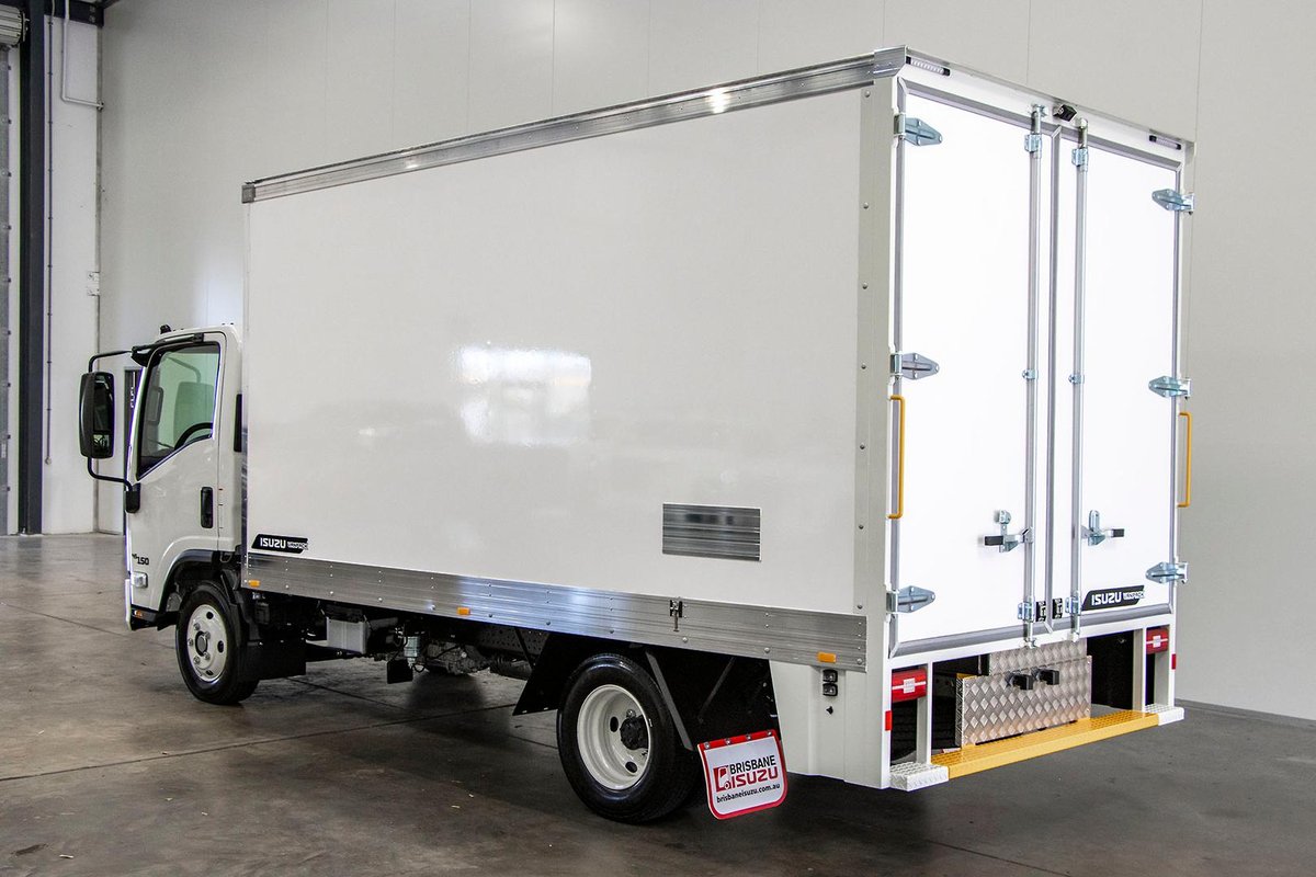 2026 Isuzu N Series NNR 45-150 DT D34 Vanpack image 3