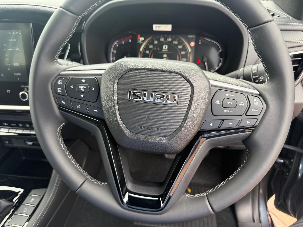 2026 Isuzu MU-X LS-T MY25.5 4X4 Dual Range image 27