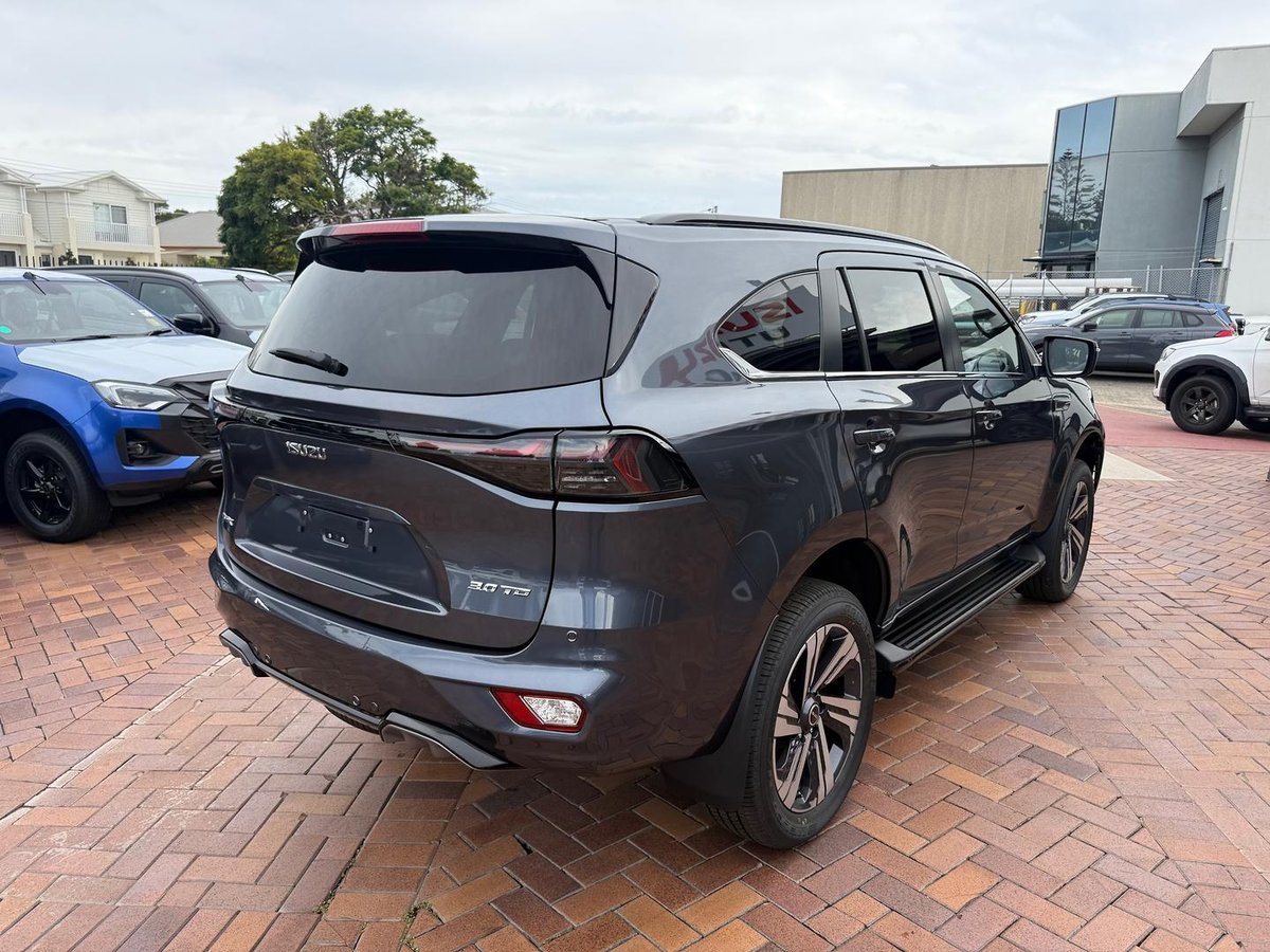 2026 Isuzu MU-X LS-T MY25.5 4X4 Dual Range image 8