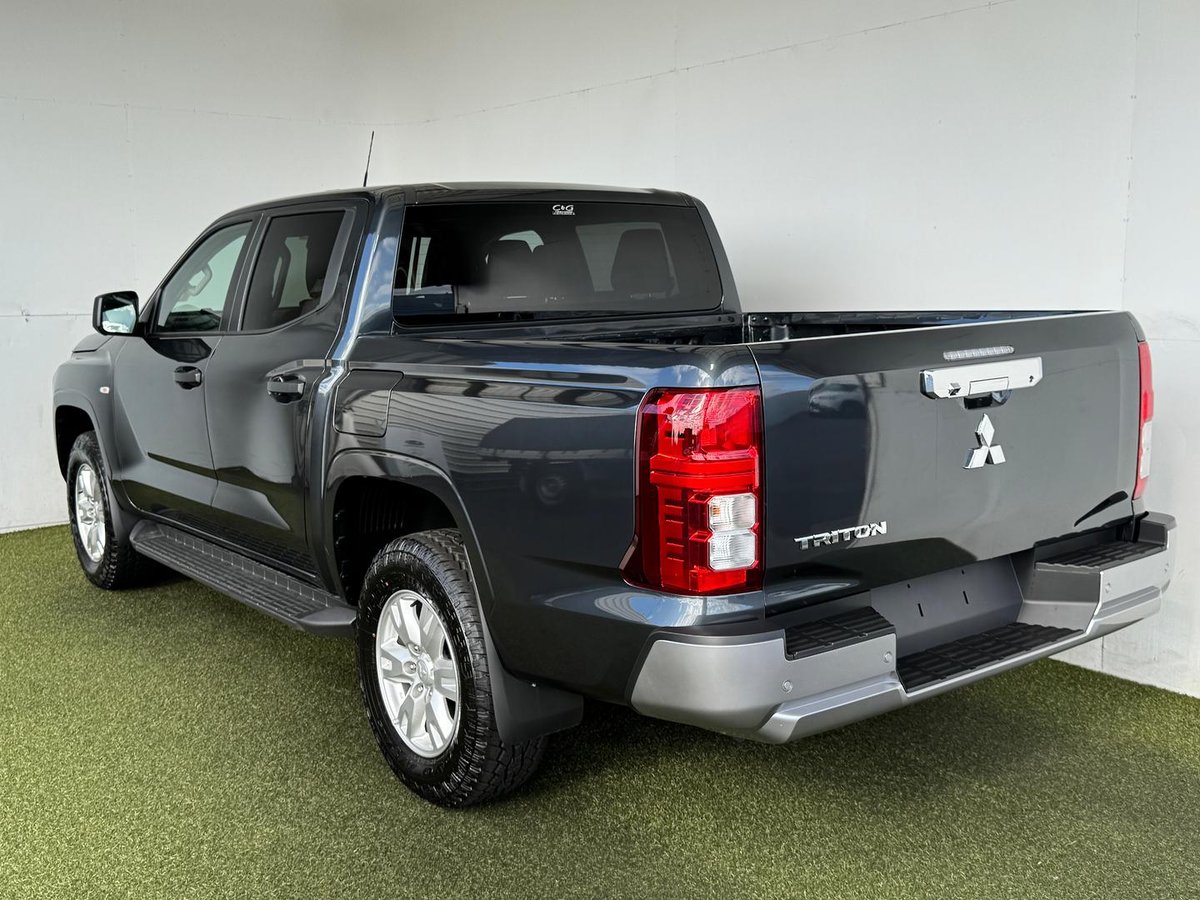 2025 Mitsubishi Triton GLX+ MV MY25 4X4 Dual Range image 24