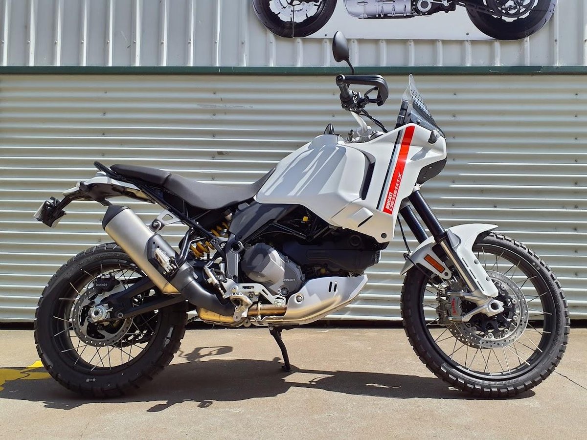 2025 Ducati Desert X Desert X White