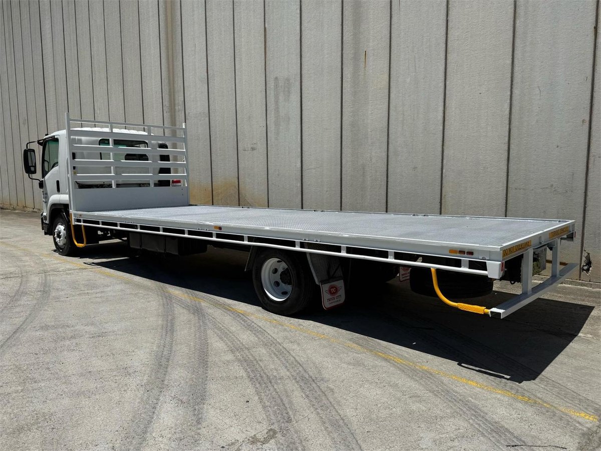 2017 Isuzu F Series Fsd140/120-260 image 3