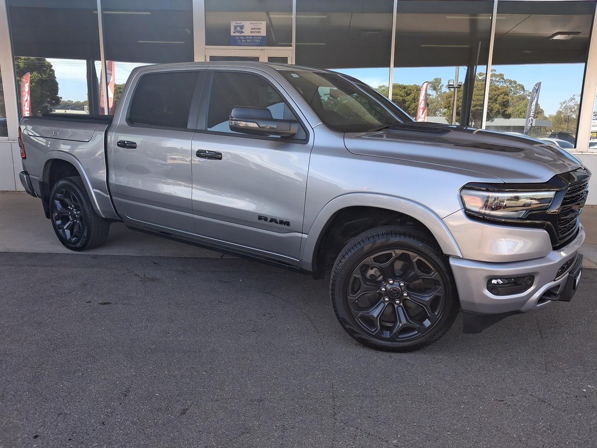 2023 RAM 1500 Limited RamBox DT MY23 4X4 Dual Range Billet Silver