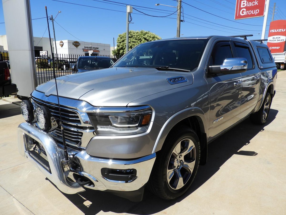 2021 RAM 1500 Laramie DT MY21 4X4 Dual Range image 3