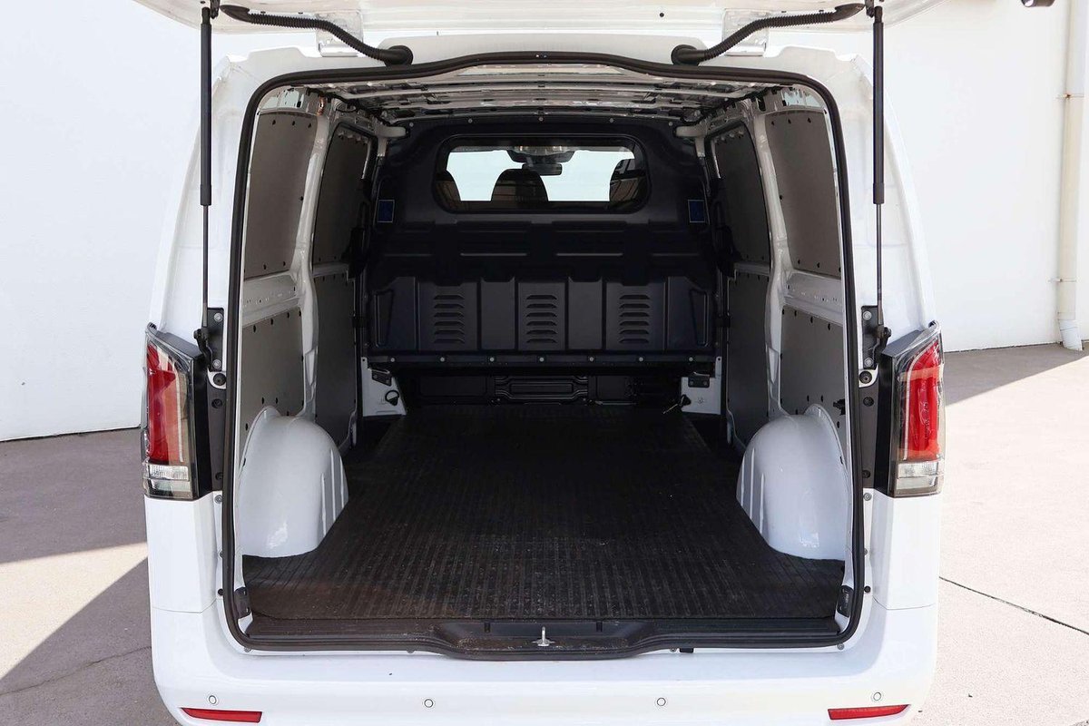 2025 Mercedes-Benz Vito 116CDI 447 image 17