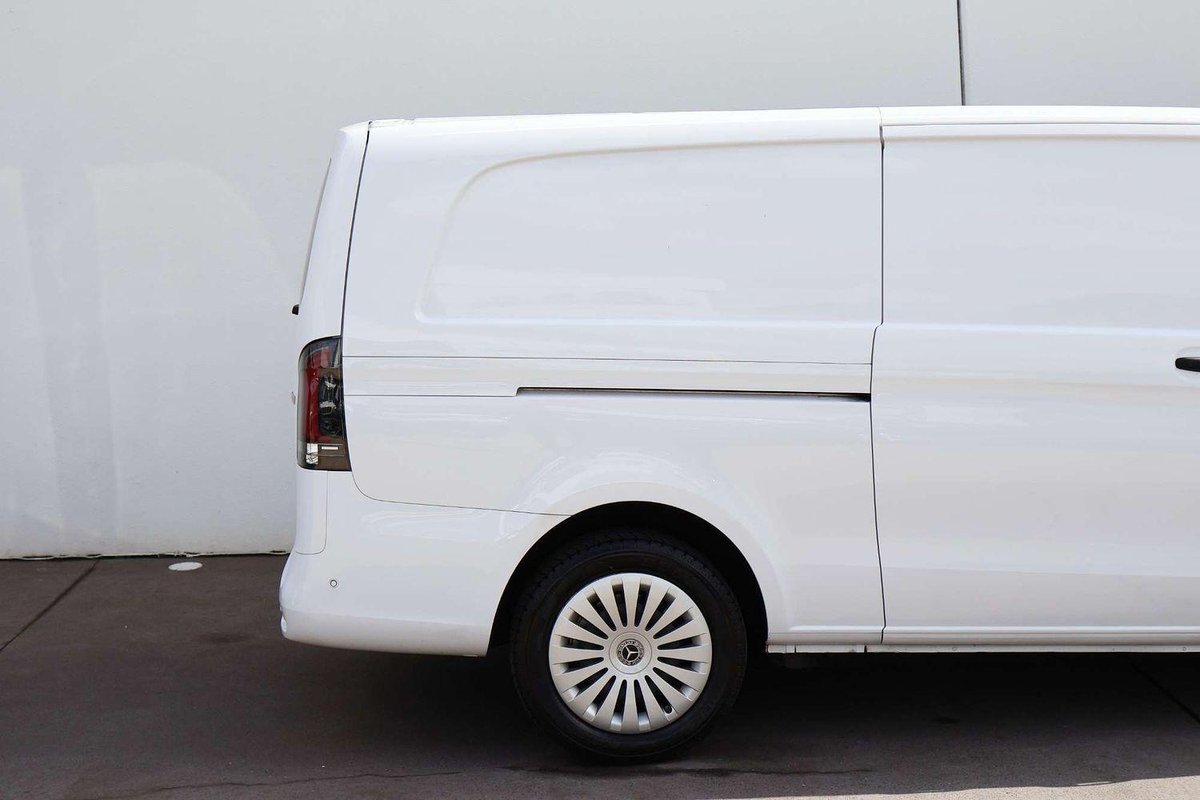 2025 Mercedes-Benz Vito 116CDI 447 image 9