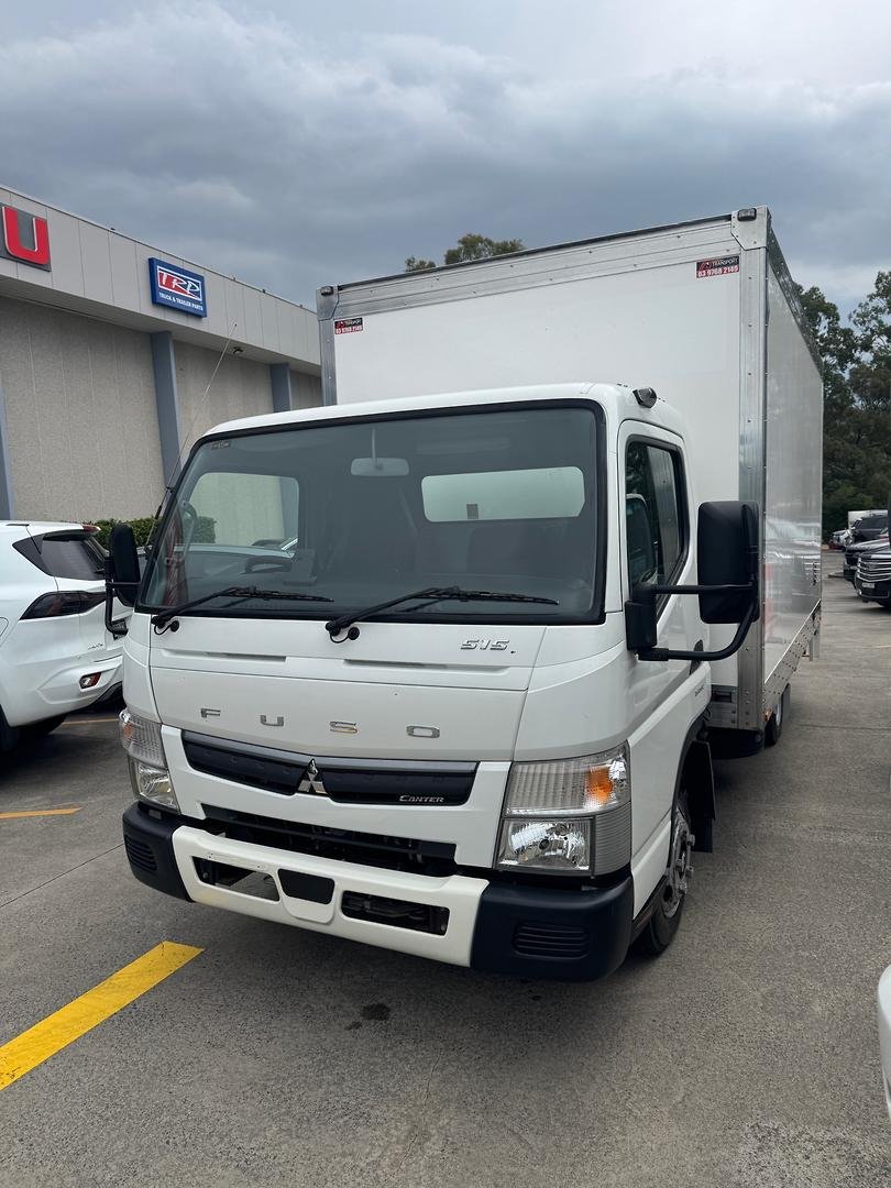2022 Fuso Canter 515 image 21