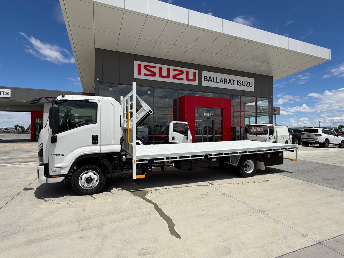 2025 Isuzu F Series Frr 110-240 Am R52 image 4