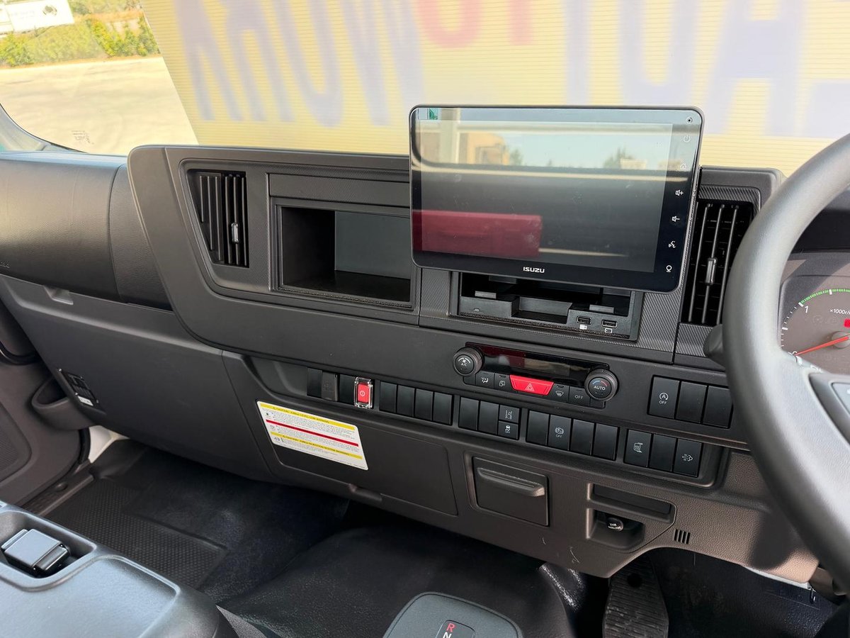 2025 Isuzu F Series Frr 110-240 Am R52 image 8