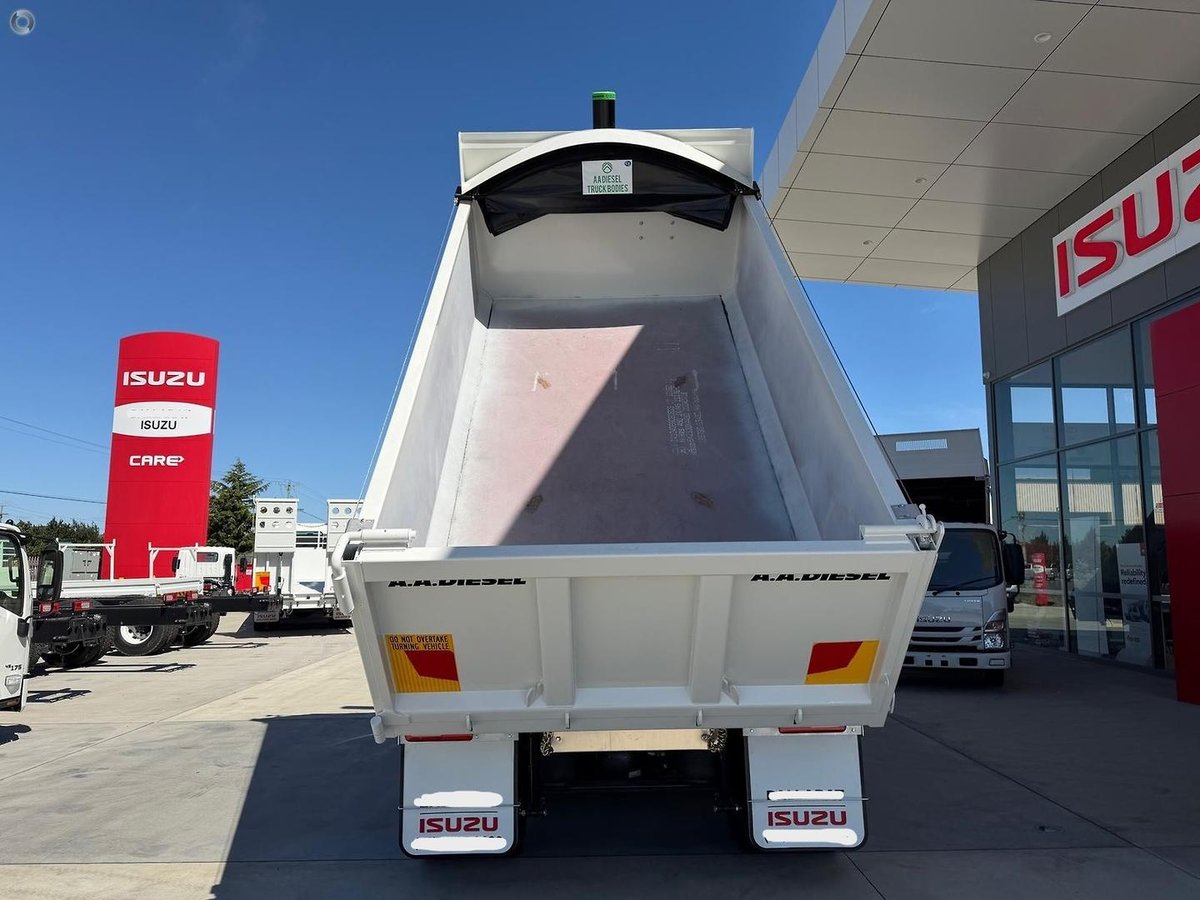 2025 Isuzu F Series FVY 260-300 AT R46 image 12