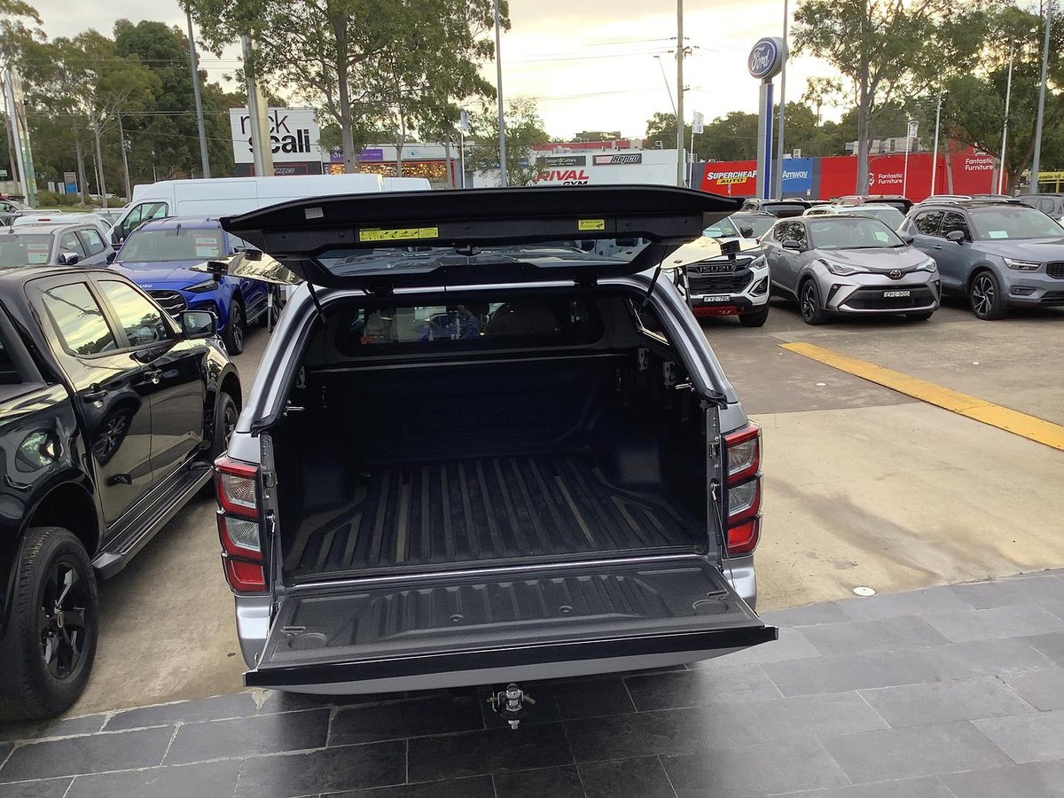 2025 Isuzu D-MAX LS-U MY25.5 4X4 Dual Range image 7