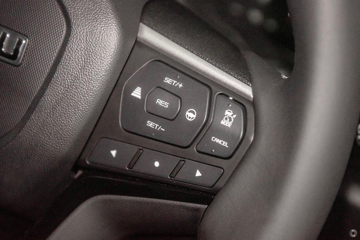 2025 Isuzu MU-X LS-U MY25.5 4X4 Dual Range image 15