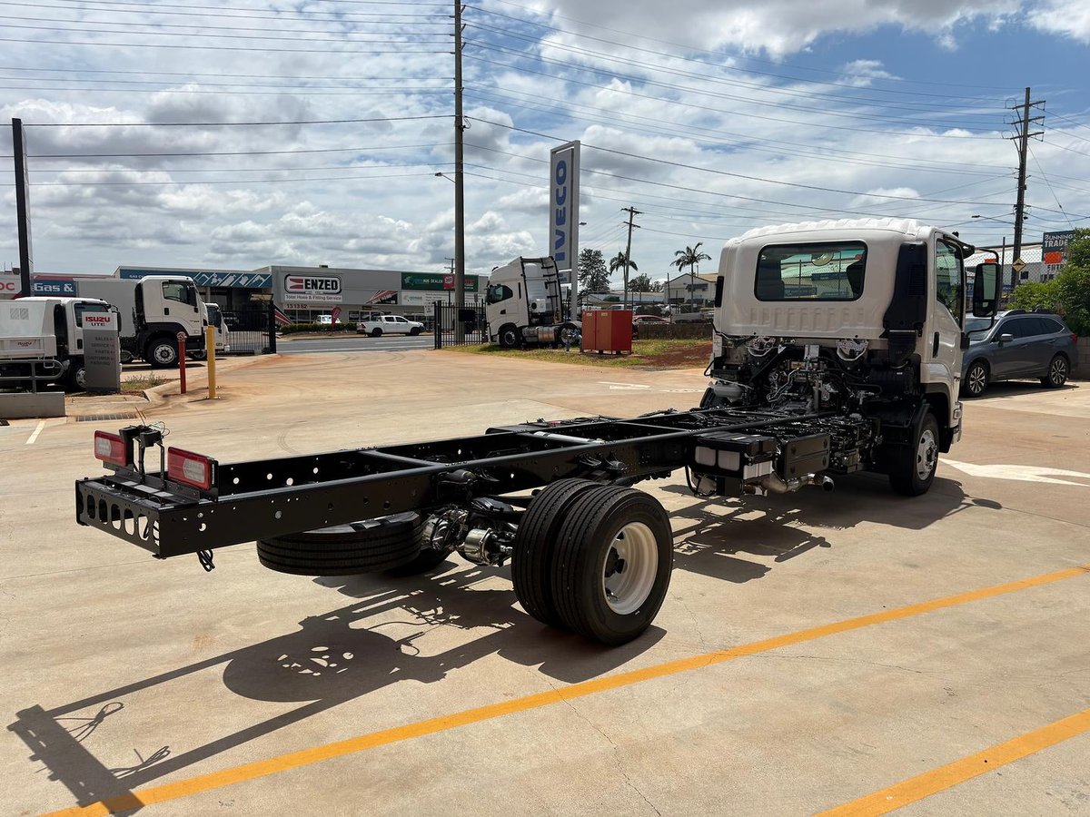 2026 Isuzu F Series FRR 110-240 MT D47 image 7