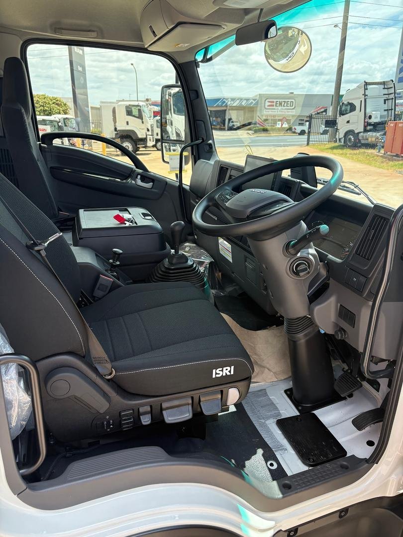 2026 Isuzu F Series FRR 110-240 MT D47 image 11