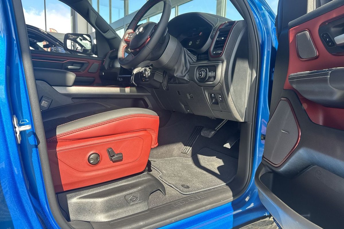 2025 RAM 1500 Rebel Hurricane SO DT MY25 4X4 Dual Range image 16