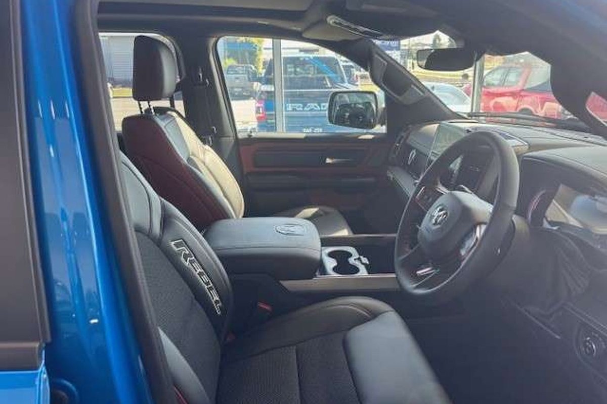 2025 RAM 1500 Rebel Hurricane SO DT MY25 4X4 Dual Range image 31
