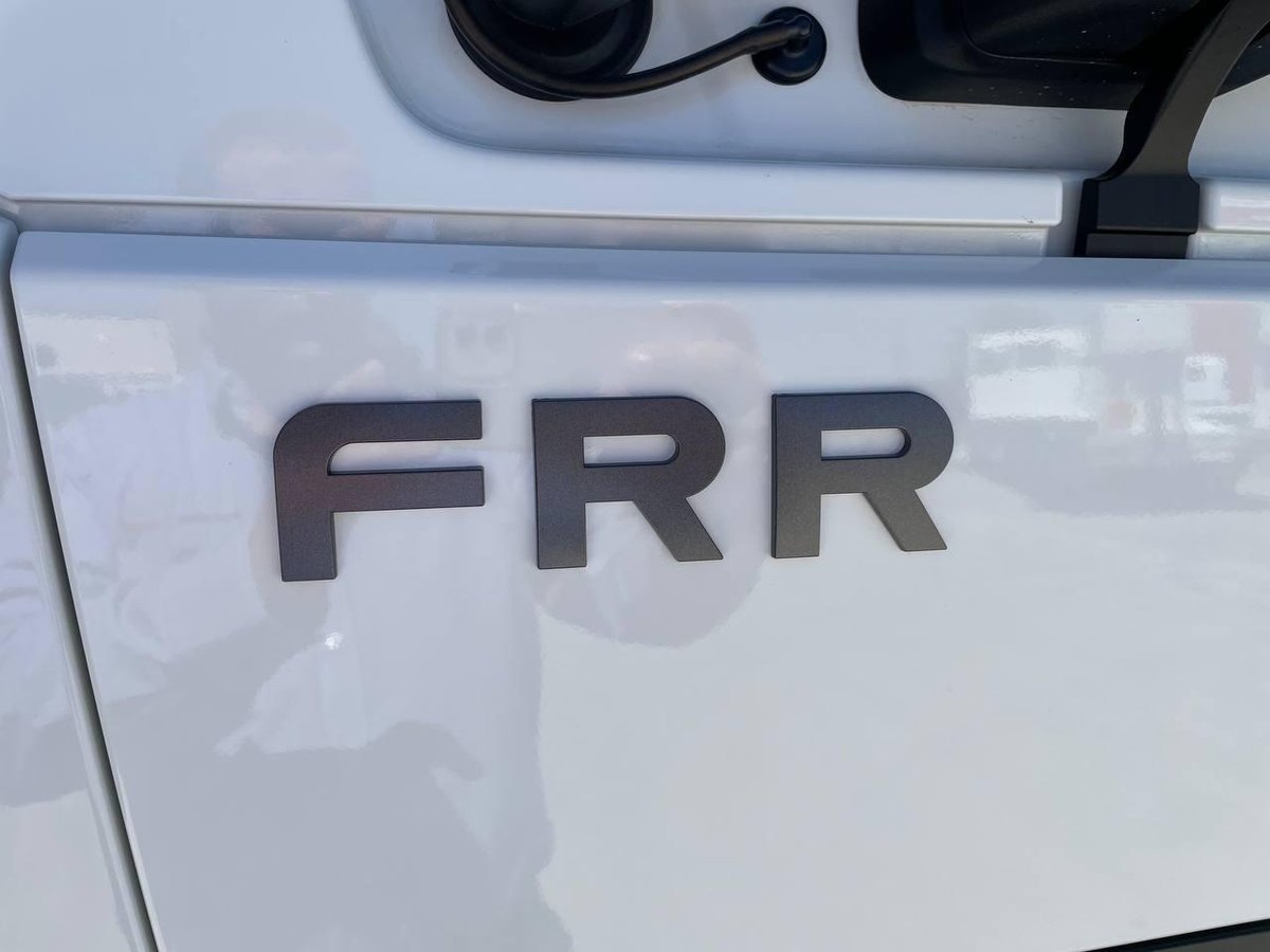2025 Isuzu F Series image 8