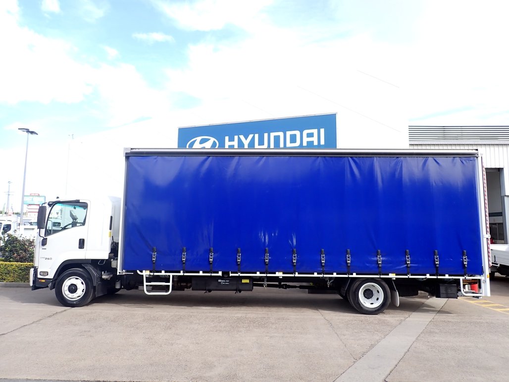 2018 Isuzu Fsr 140-260 image 2