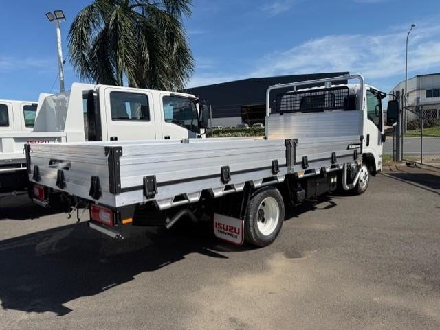 2025 Isuzu N Series NLR image 5