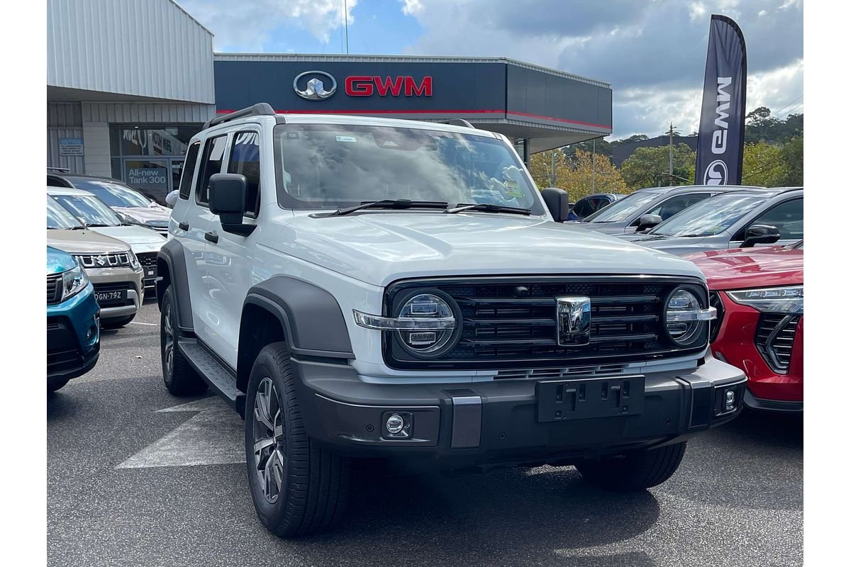 2025 GWM Tank 300 Pearl White (9F01)