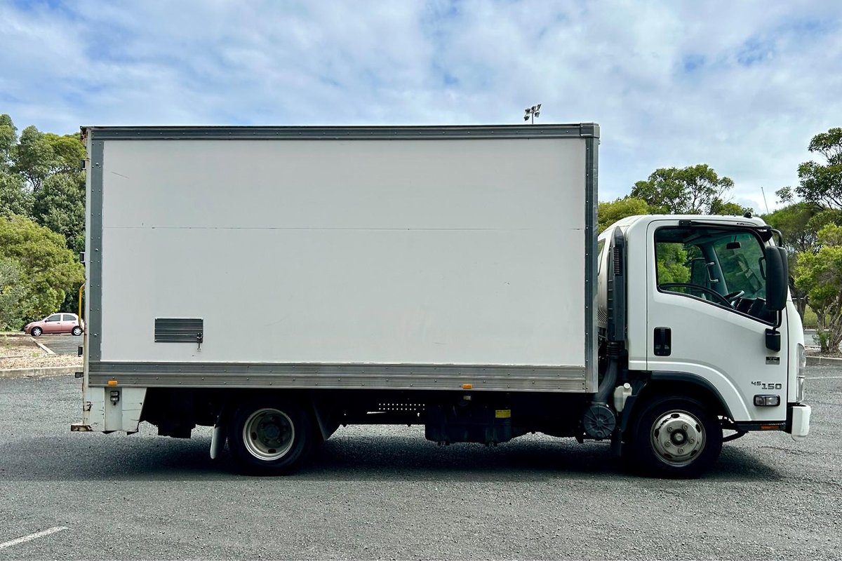 2020 Isuzu N Series NNR 45-150 image 7
