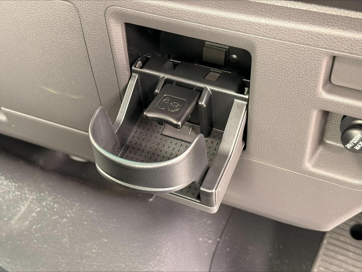 2026 Isuzu F Series image 18