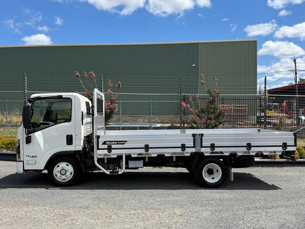 2026 Isuzu N Series Nlr 45-150 Mt D34 Traypack image 9