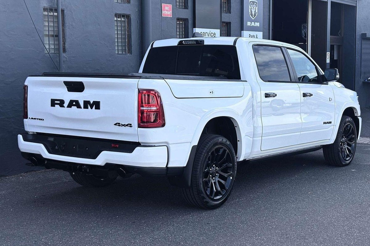 2026 RAM 1500 Limited Hurricane HO RamBox DT MY26 4X4 Dual Range image 9