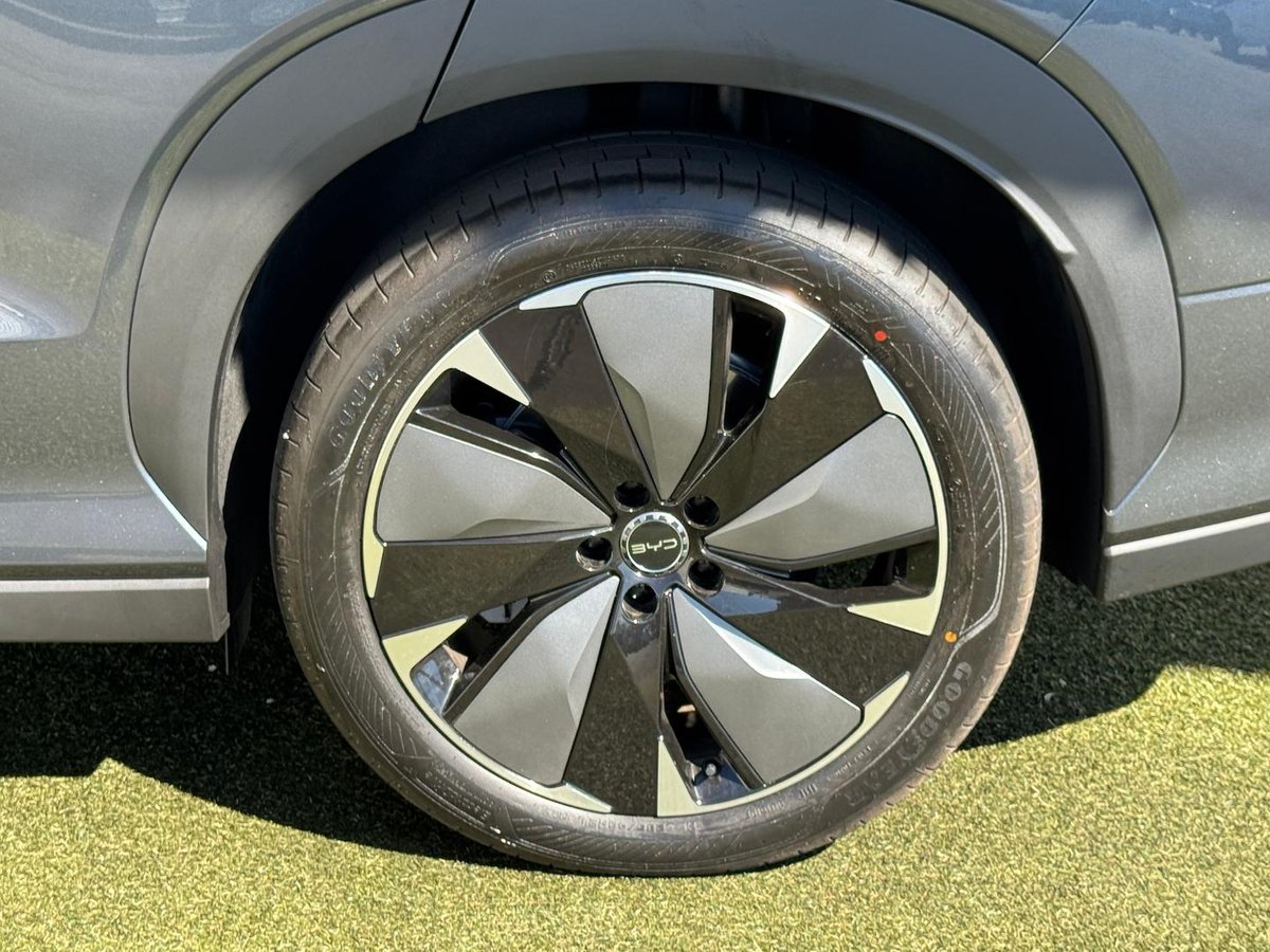 2025 BYD SEALION 8 Premium AWD MY26 AWD image 30