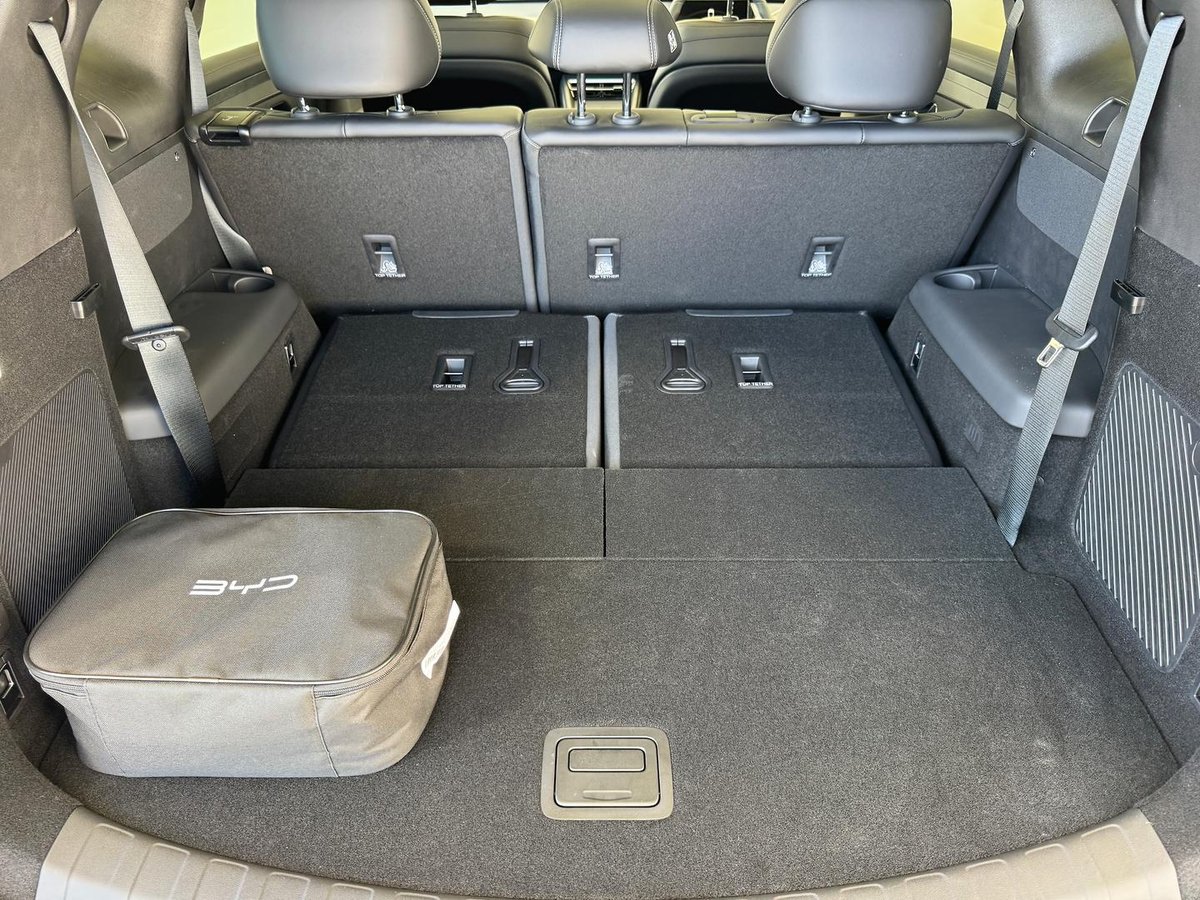 2025 BYD SEALION 8 Premium AWD MY26 AWD image 12