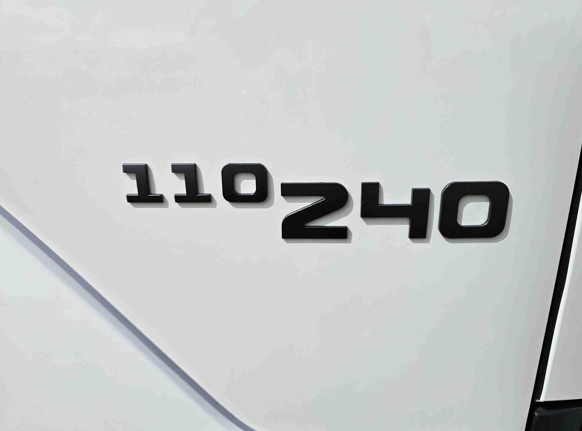 2025 Isuzu Frr 110-240 Am R56 image 9