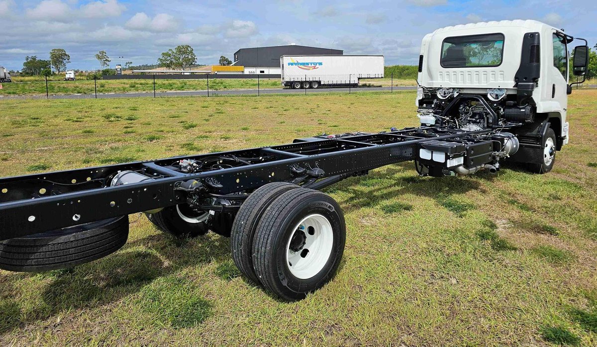 2025 Isuzu Frr 110-240 Am R56 image 6