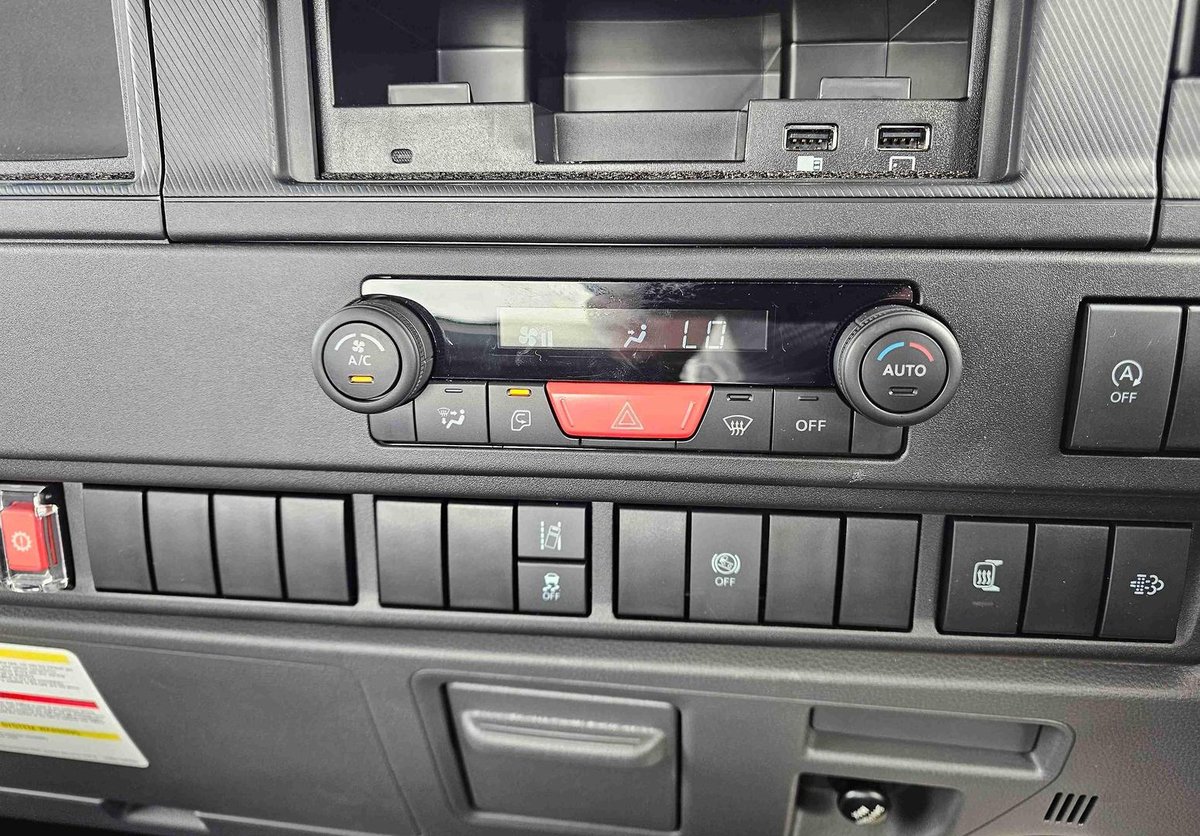 2025 Isuzu Frr 110-240 Am R56 image 17